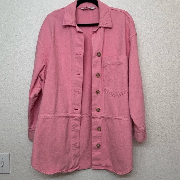 Zara Overshirt Shaket in Bubble gum - Picture 3 of 4